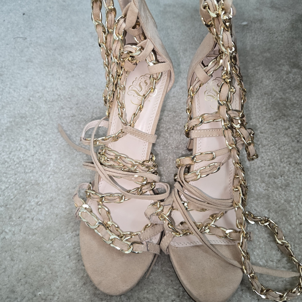 Elegant Beige Chain-Embellished Women's Sandals